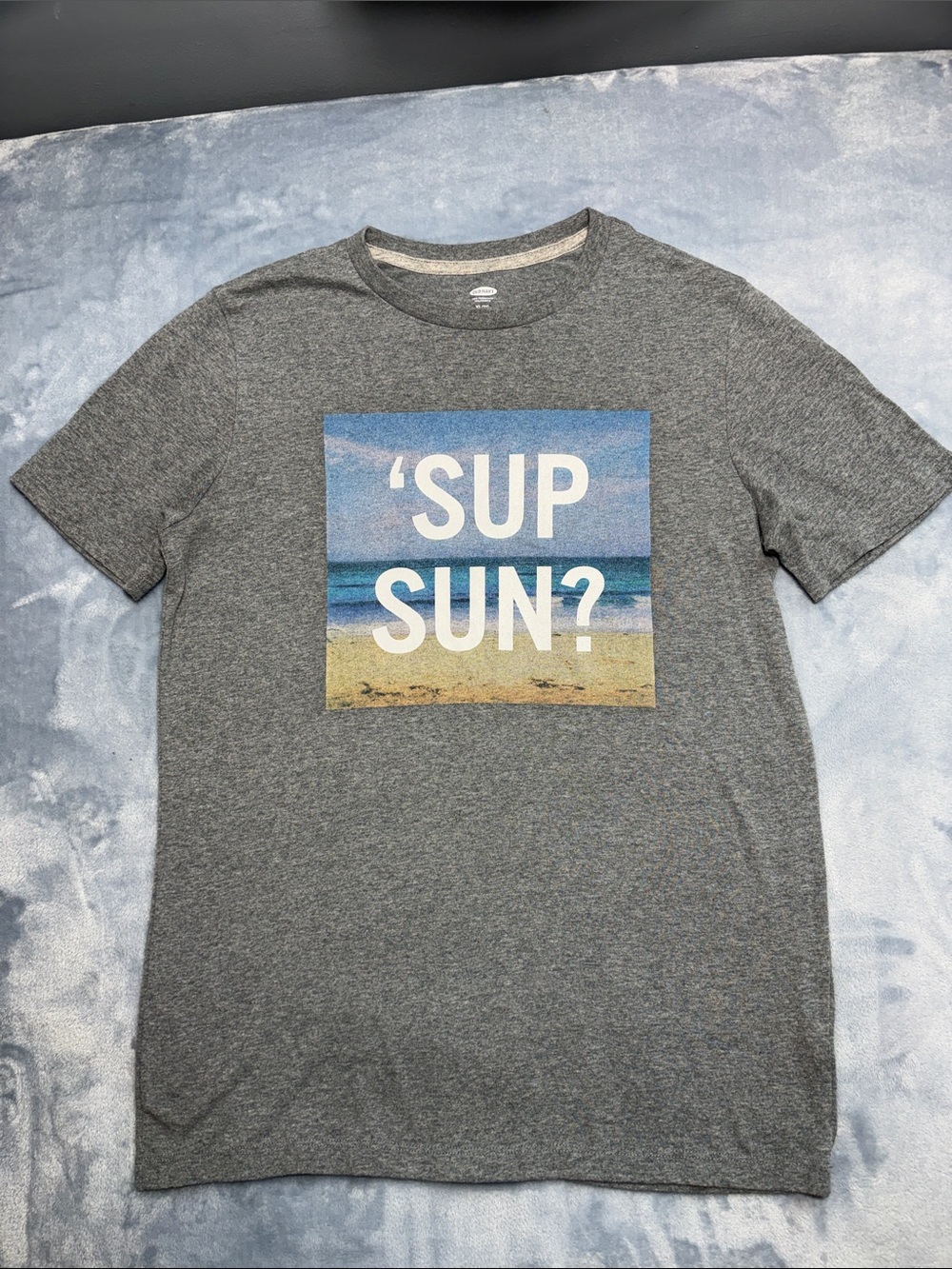 Old Navy Gray Graphic 'SUP SUN?' Short Sleeve Tee
